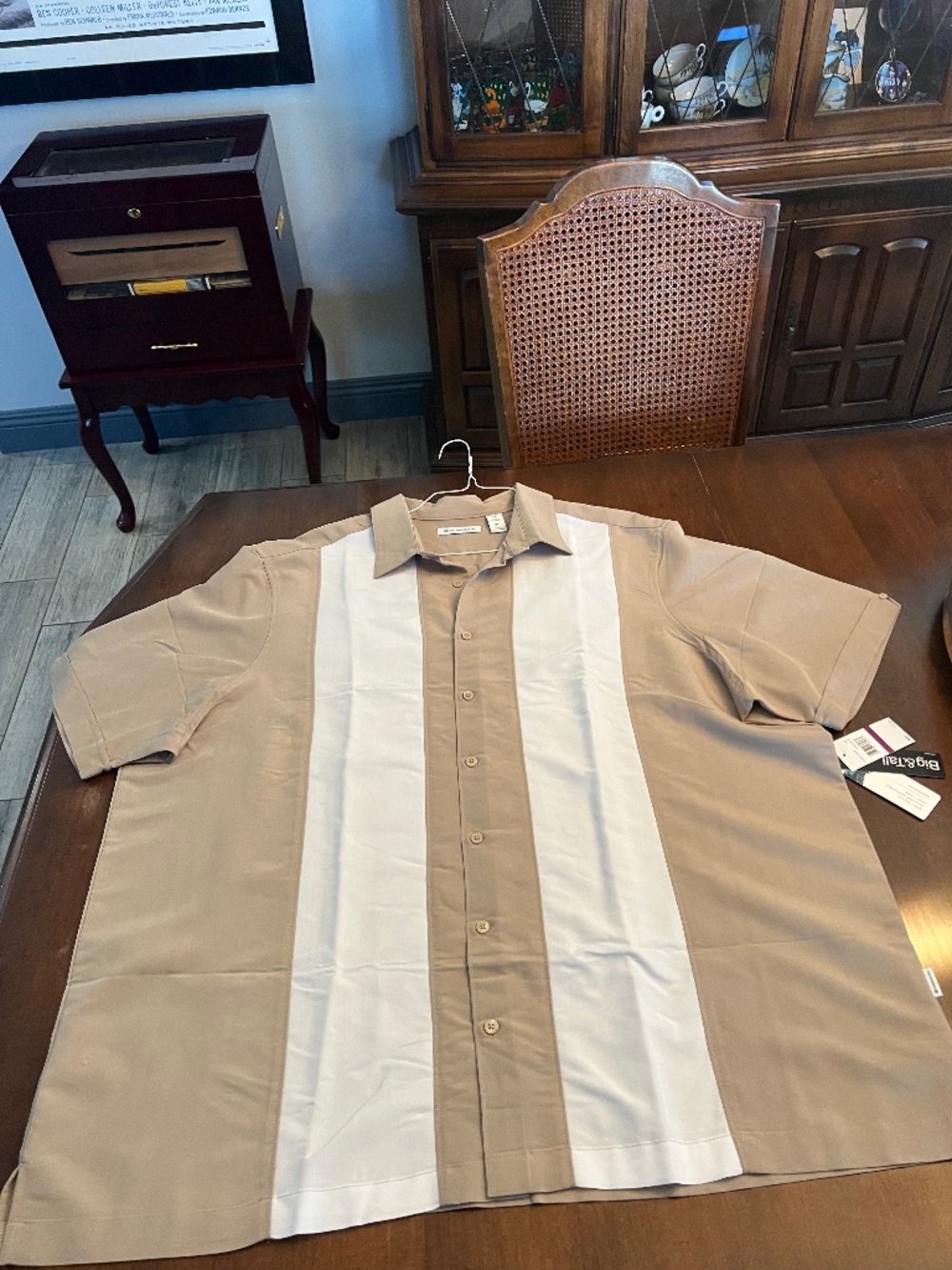 CUBAVERA Men's Short Sleeve Cuban Guayabera Shirt. 2X.